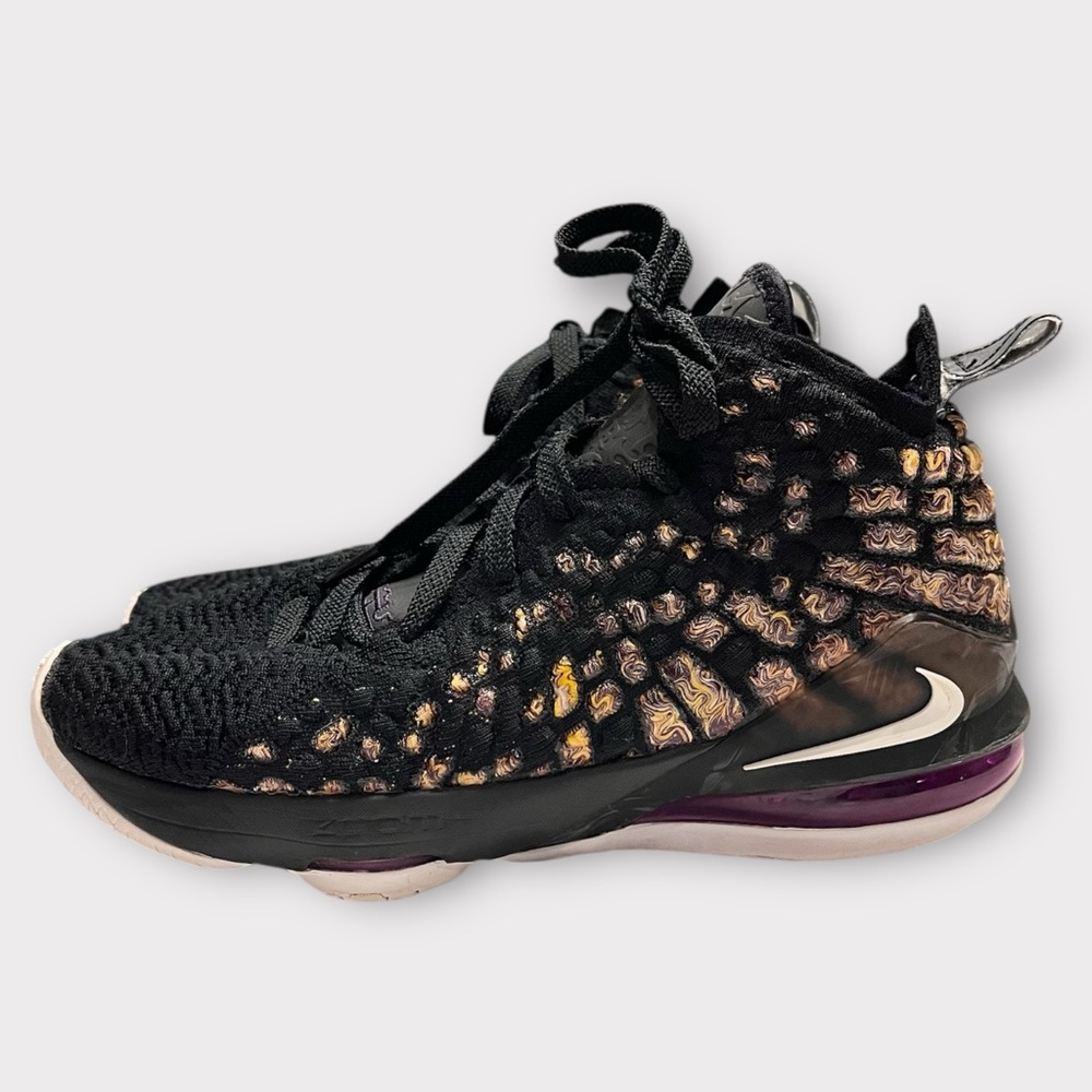 NIKE LeBron XVII GS 17 Lakers Black Purple Gold Basketball Shoes Size 6Y Boys